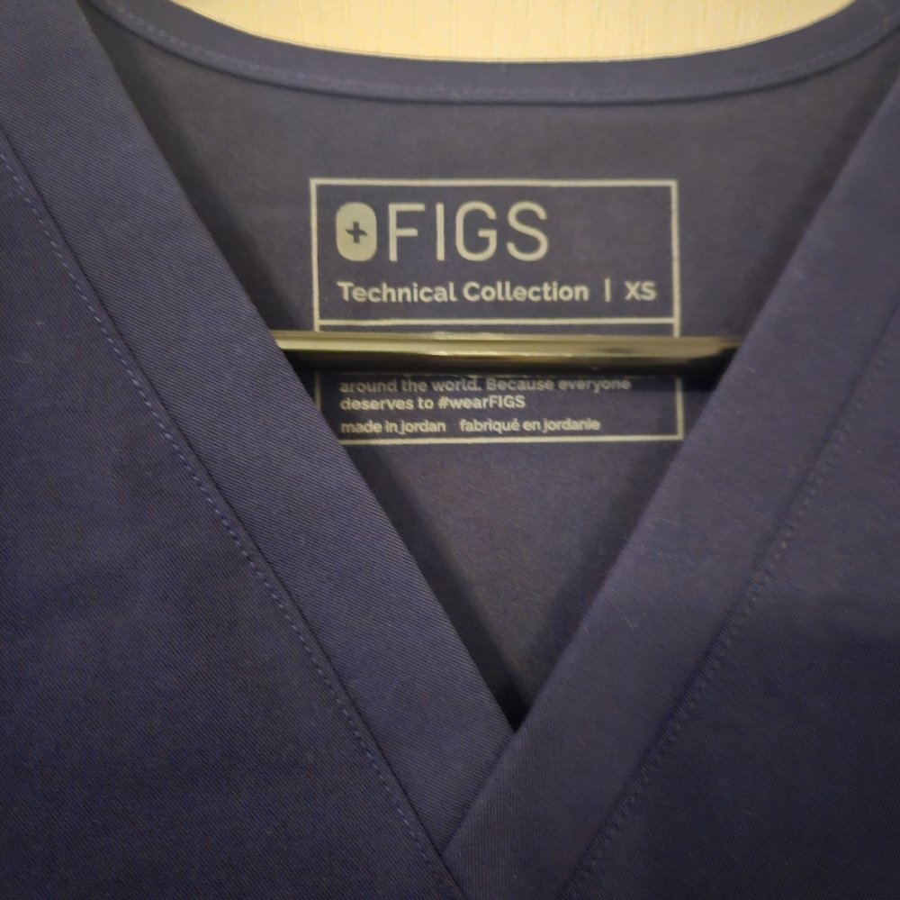 Figs Technical Collection Scrub Top